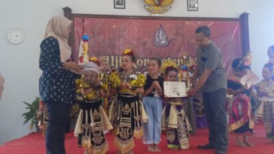 Sanggar Seni Trisna Asih Trenggalek Gelar Uji Kompetensi Seni Tari 2025