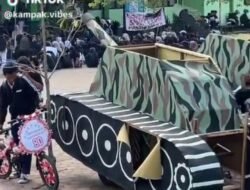 Virral di Medsos!! Hadirnya Tank Tempur Warnai Aksi Demonstrasi Siswa SMAN 1 Kampak