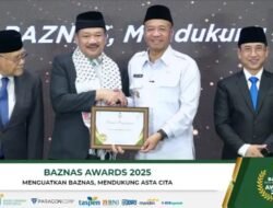 Bupati Tulungagung Gatut Sunu Raih Penghargaan Nasional di BAZNAS Award 2025
