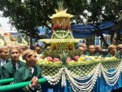 “Pemkab Tulungagung Rayakan Hari Jadi ke-820 dengan Ritual Adat Bersih Nagari, Ribuan Warga Rebut Buceng”