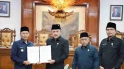 Plt Bupati Hadiri Sidang Paripurna DPRD Tulungagung, Sembilan Ranperda Resmi Disahkan Menjadi Perda